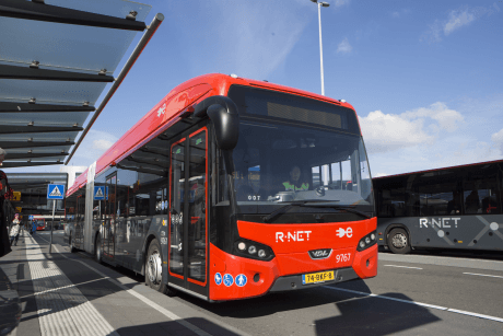 monster Dicteren Schaap 100 electric buses in Amsterdam : Transdev is moving zero emission